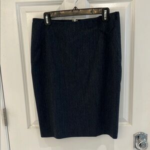 Anne Klein dark navy blue Pencil Skirt with Stretch Waistband
